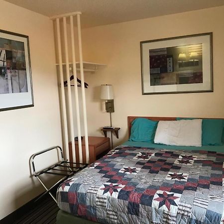 Blue Mountain Motel Дейтон Екстер'єр фото