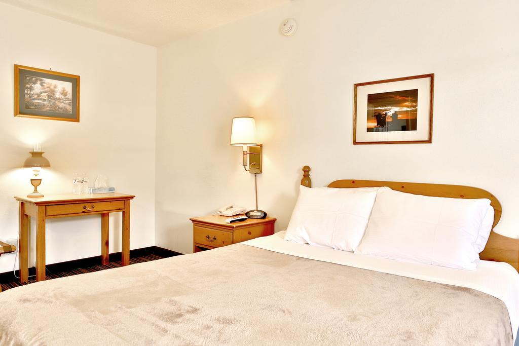 Blue Mountain Motel Дейтон Екстер'єр фото